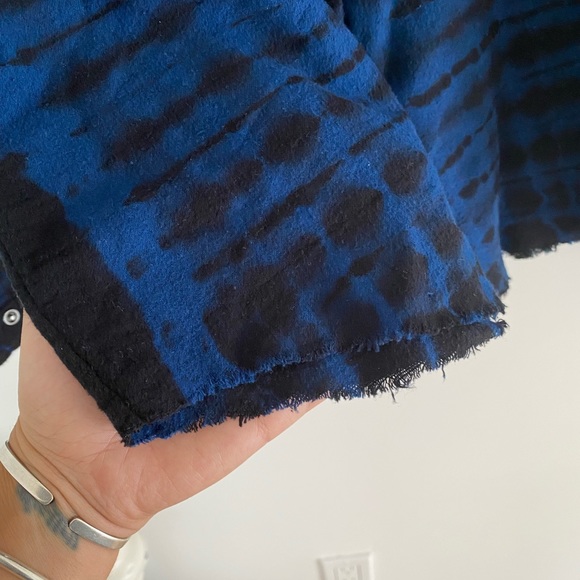 COTTON CITIZEN Santiago Bottom Down Shirt Small black and Blue - Picture 10 of 13